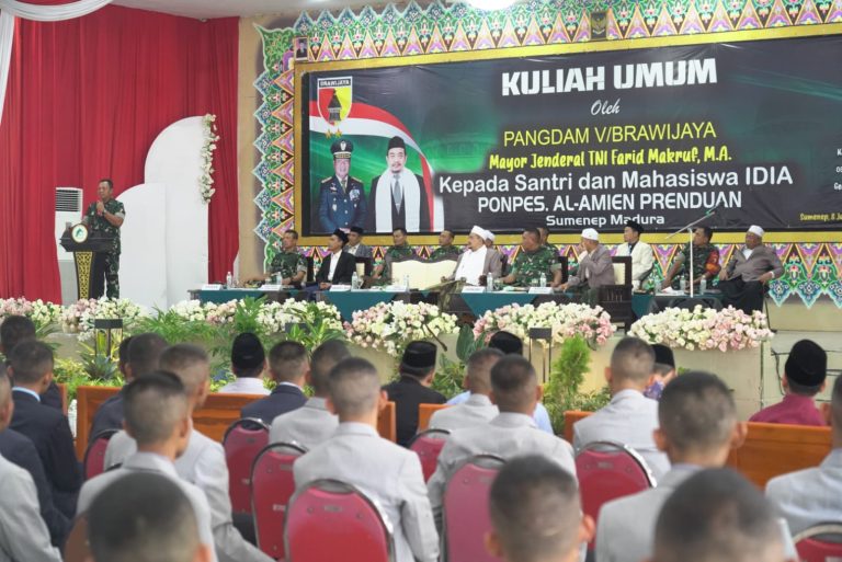 3. Mayjen Farid Makruf Beri Kuliah Umum di Ponpes AL-Amien Sumenep