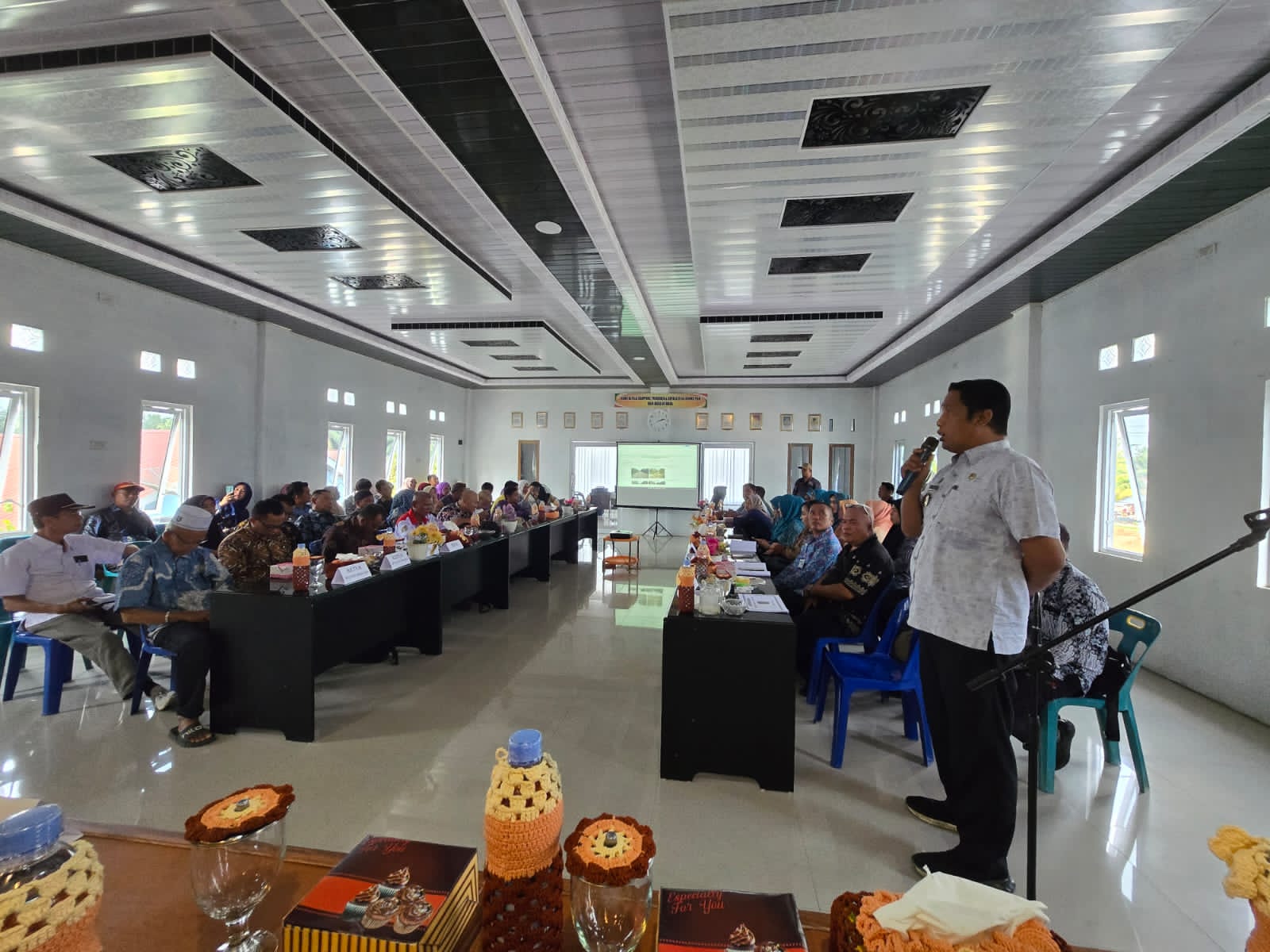 Bupati Asahan yang di wakili oleh Asisten Perekonomian dan Pembangunan Kabupaten Asahan Dr.Ir. Oktoni Eryanto, MM membuka Musrenbang