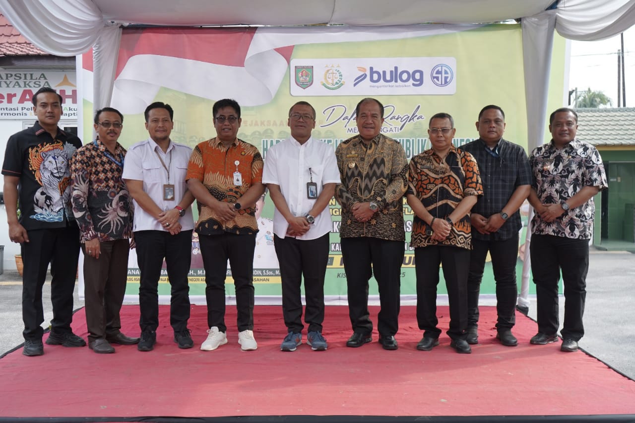 Dalam rangka memperingati Hari Bhakti Adhyaksa ke-80, Kejaksaan Negeri Asahan menyelenggarakan kegiatan Pasar Murah