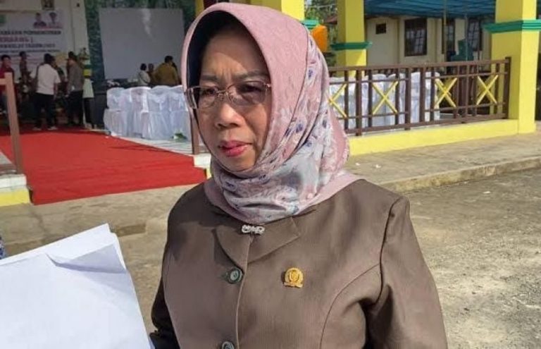 Ketua Komisi I DPRD Berau, Elita Herlina