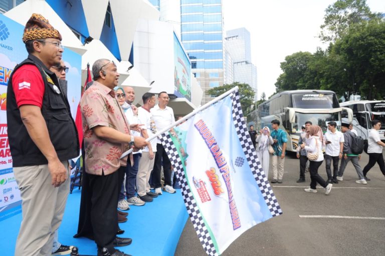 Mudik Lebih Aman dan Nyaman, Wamenaker Pekerja Layak Dapat Apresiasi Nyata - 2